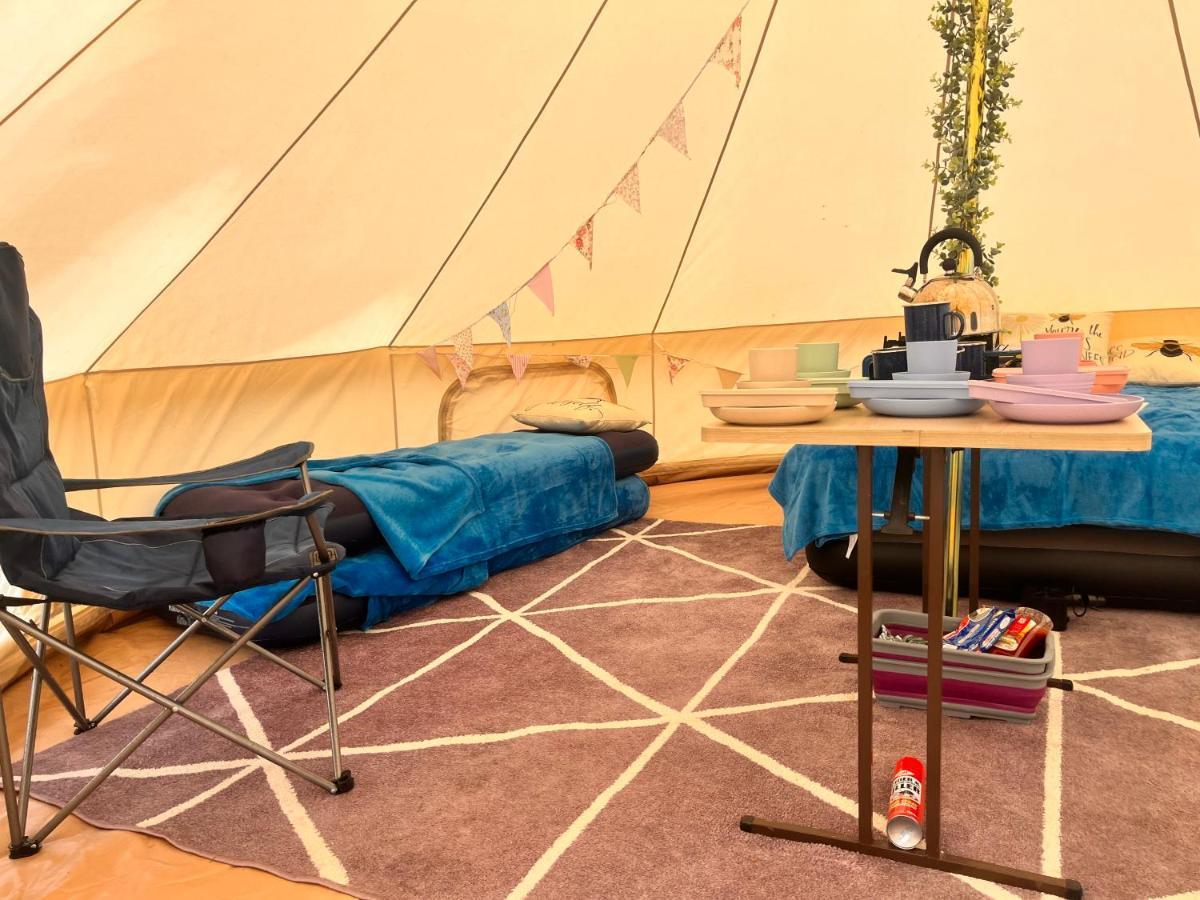 Syds Corner Bell Tent Hotel Сейнт Джъст Екстериор снимка
